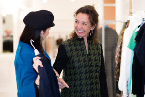 Eva PERSONAL SHOPPING with client